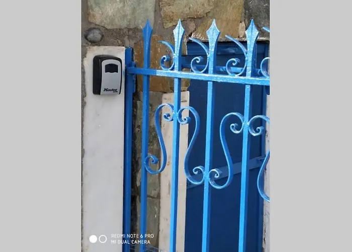 Апартаменты Easy Going Santorini House *