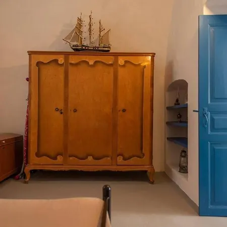 Easy Going Santorini House Apartmán *