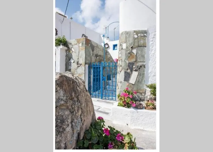 Easy Going Santorini House